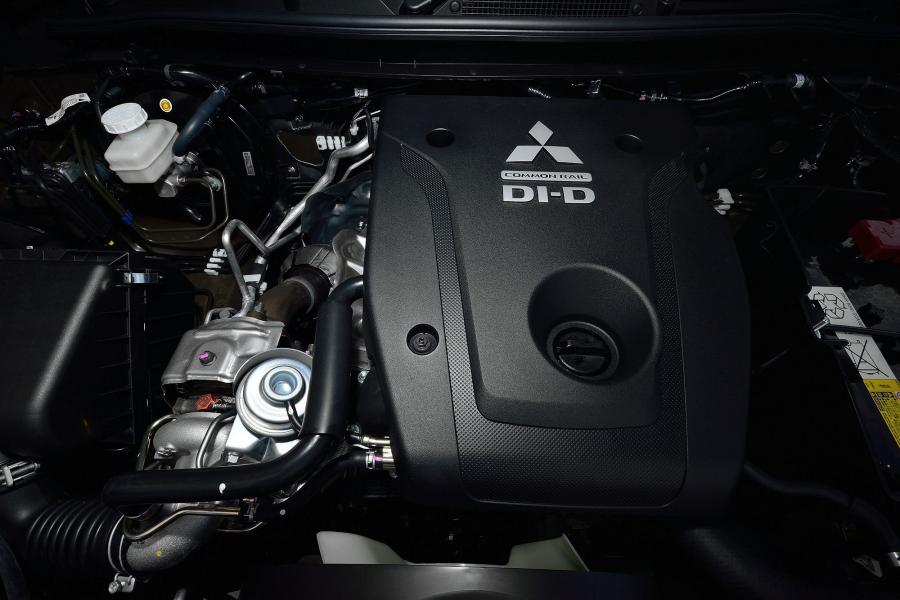  Mitsubishi Pajero Sport 2015 года  (TH) (фото 28 из 46)